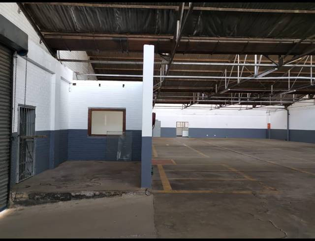 741M² WAREHOUSE TO LET IN BENROSE